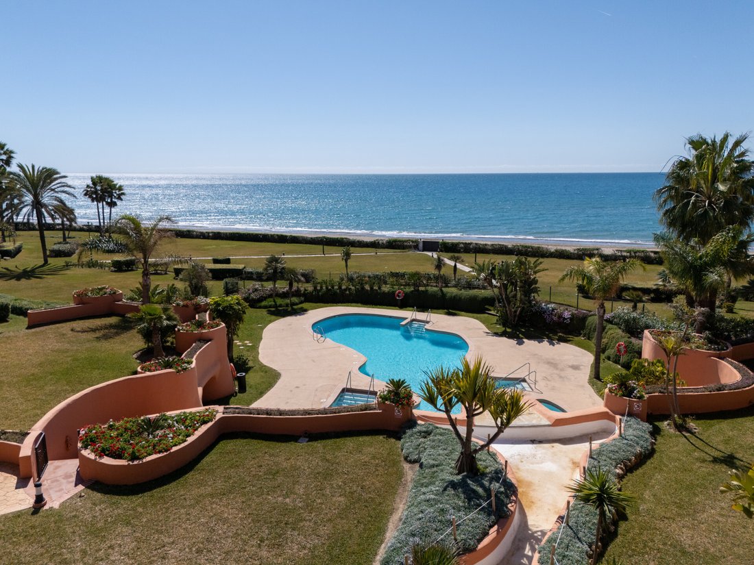 Penthouse in Marbella, Andalusia, Spain 2 - 18024149