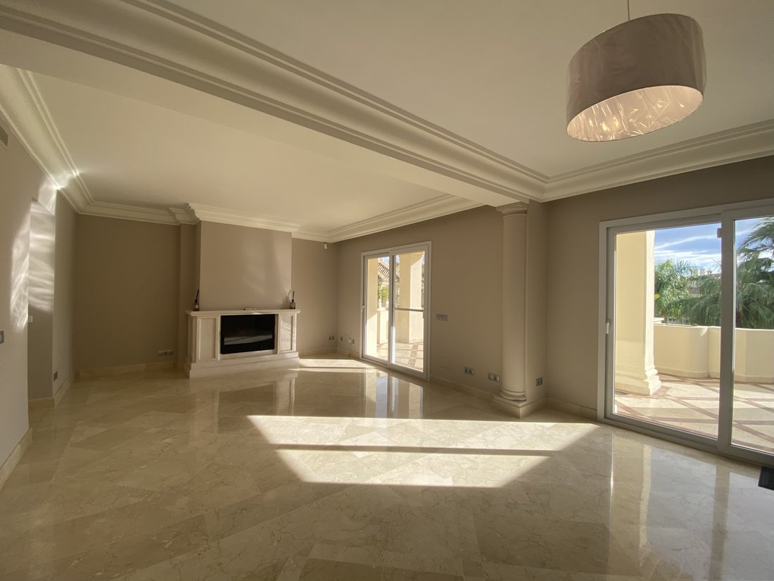 Penthouse in Nueva Andalucia, Marbella, Spain 3 - 13565600