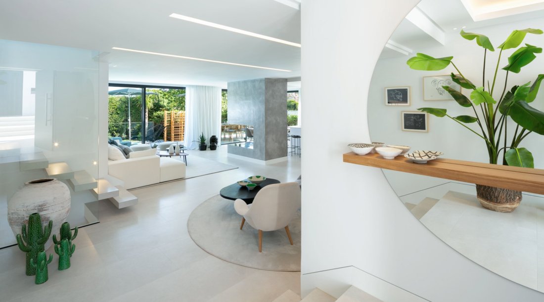 Villa in Nueva Andalucia, Marbella, Spain 3 - 14184062