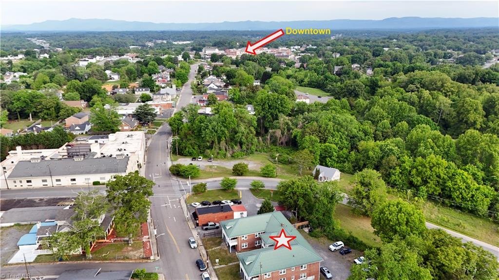 Apartment in Mount Airy, North Carolina, United States 3 - 18019487