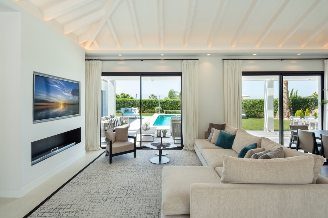 Villa in Nueva Andalucia, Marbella, Spain 4 - 15930276