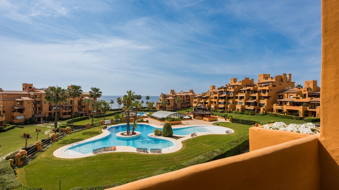 Apartment in Estepona, Andalusia, Spain 1 - 16139547