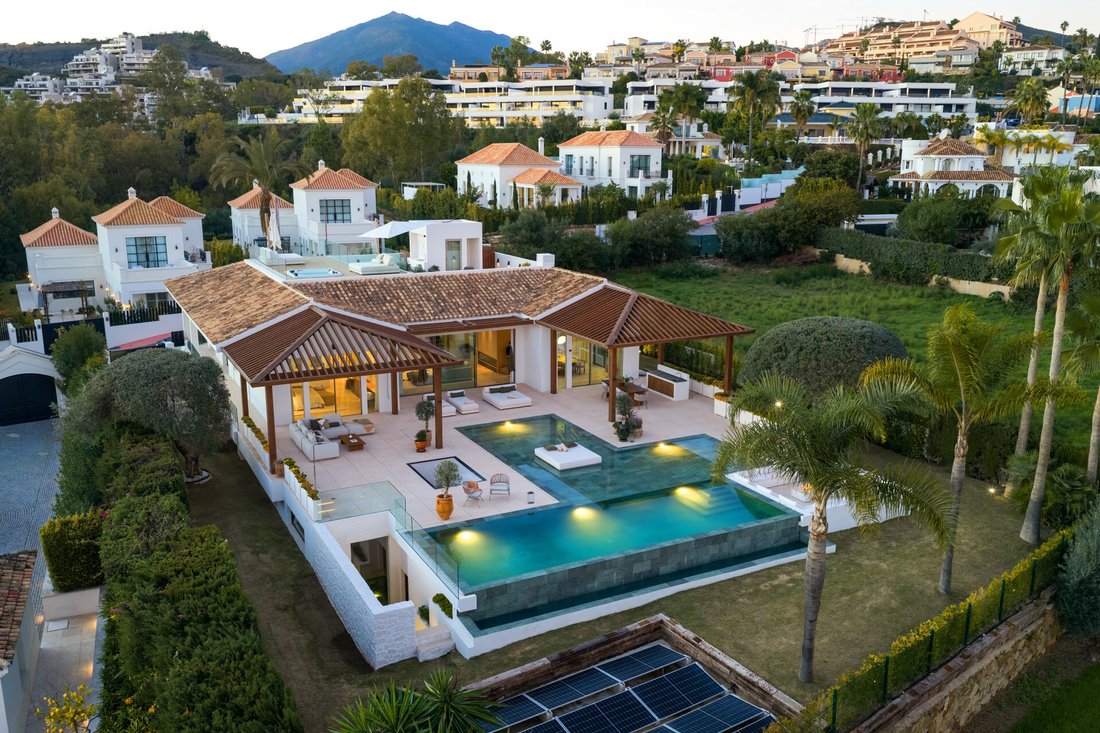 Villa à Marbella, Andalousie, Espagne 1 - 17827388