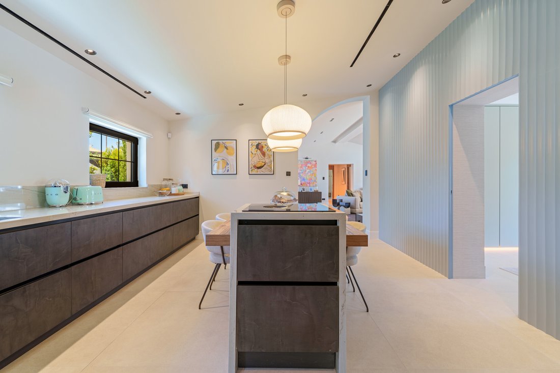 Villa in Puerto Banus, Marbella, Spain 4 - 16016220