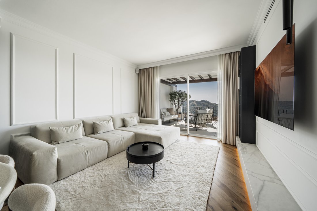 Apartment in Benahavis, Andalusia, Spain 1 - 17414249