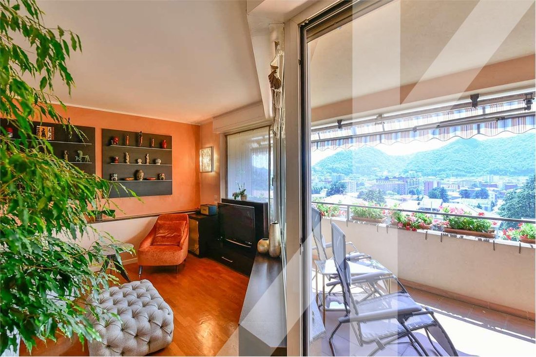 Apartment in Historic Center, Como, Lombardy 2 - 18022629