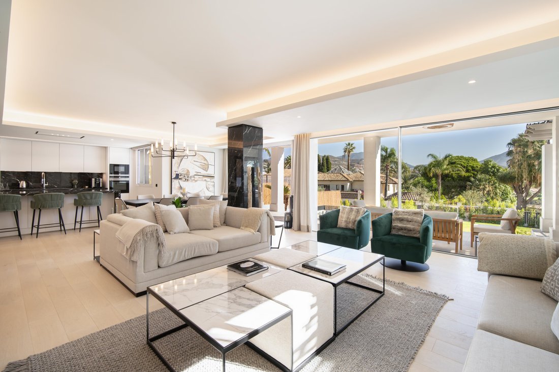 Villa in Nueva Andalucia, Marbella, Spain 2 - 15561309