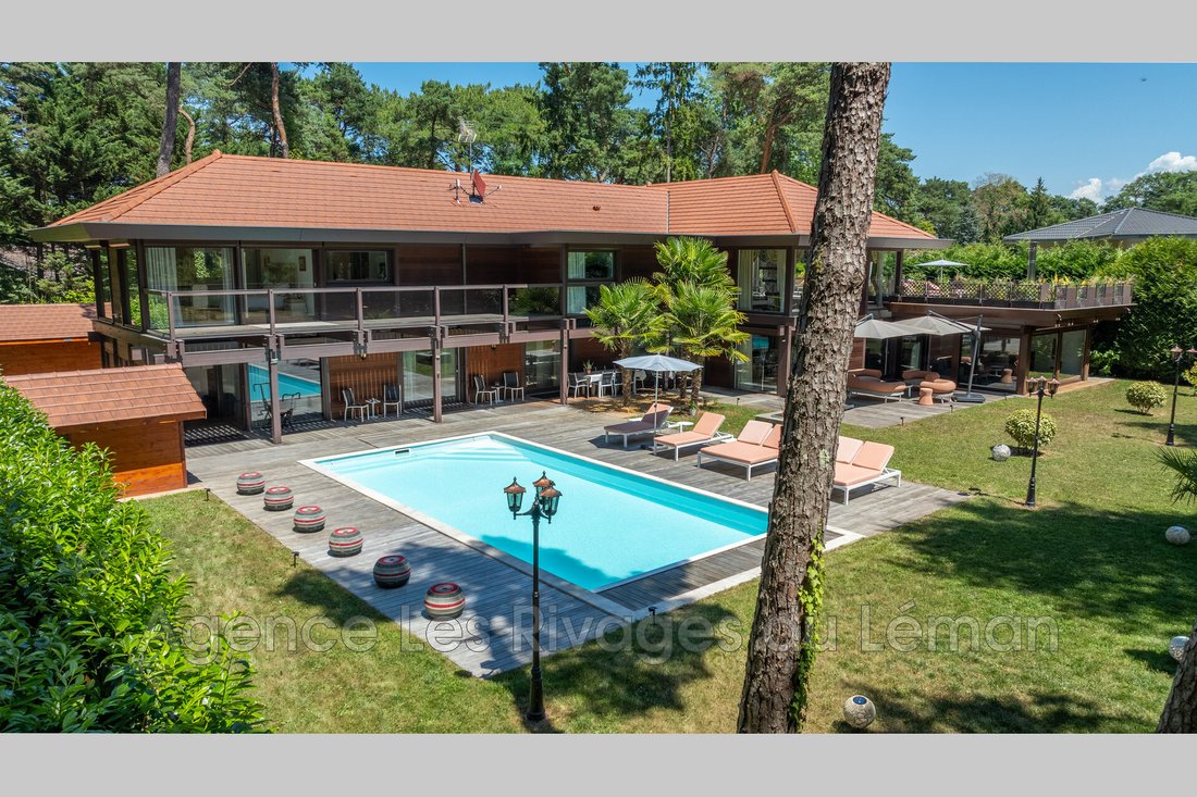 Villa in Sciez, Auvergne-Rhône-Alpes, France 1 - 18023613