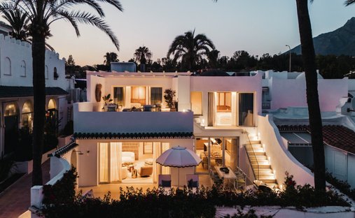 Villa in Golden Mile, Andalusia, Spain 1