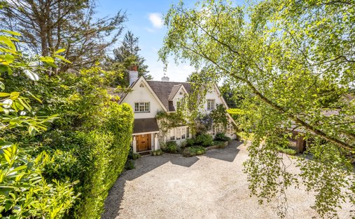 House in Bolney, England 1