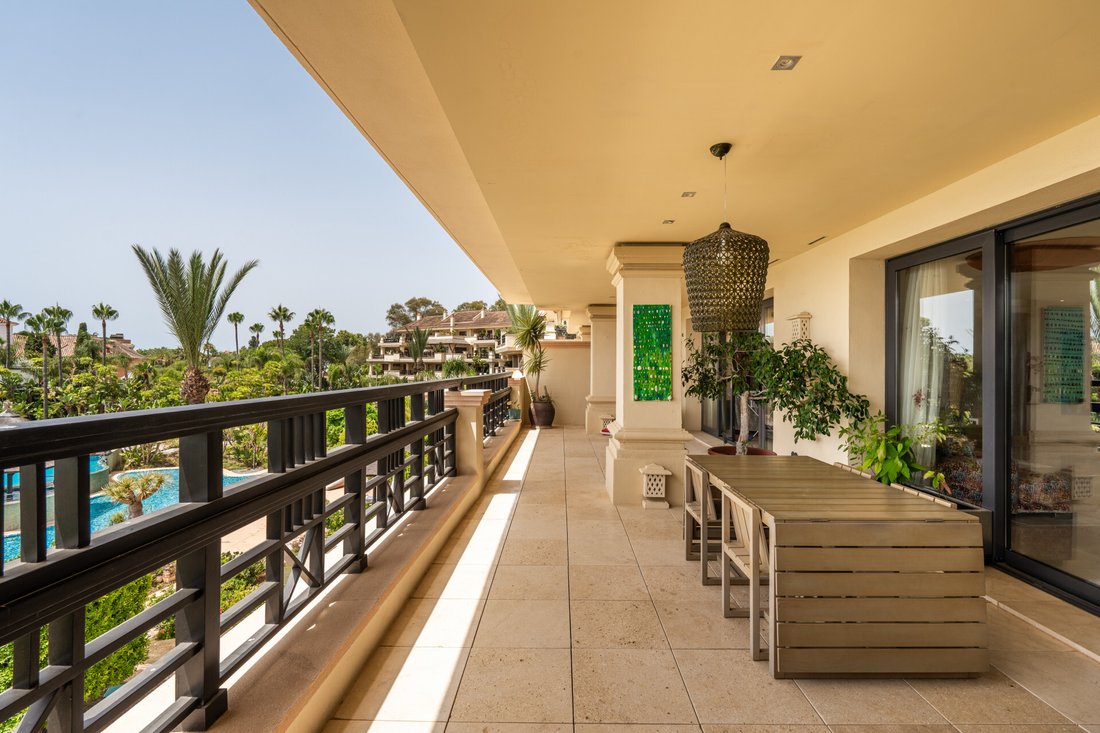 Apartment in Puerto Banus, Marbella, Spain 1 - 16313283