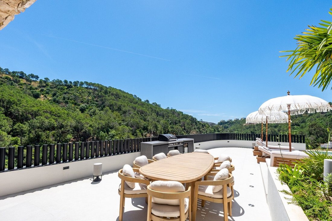 Villa in Benahavis, Andalusia, Spain 4 - 18023566
