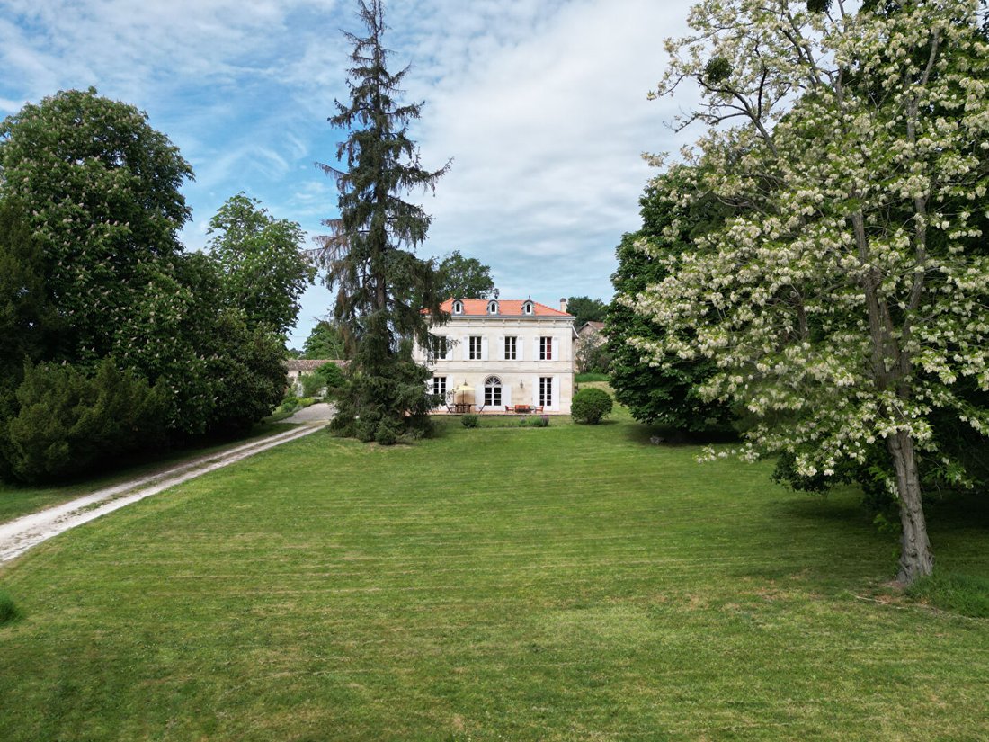 Villa in Est, Coutras, France 3 - 18022865