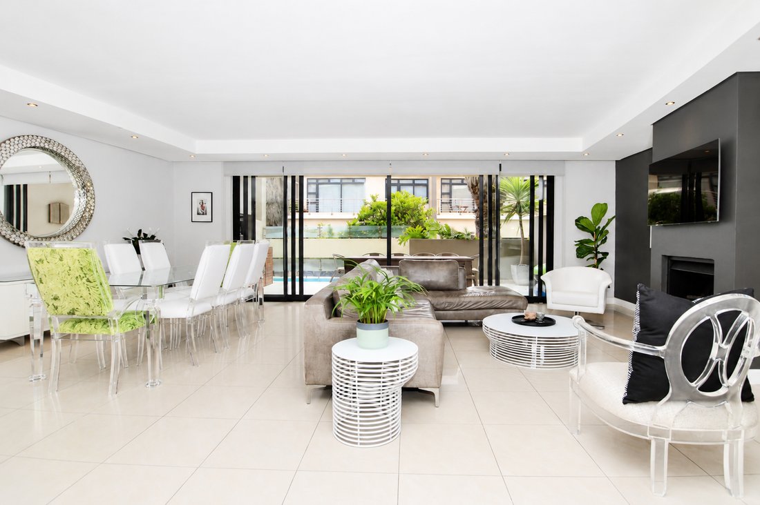 House in Sunset Beach, Cape Town, Western Cape 3 - 18023671