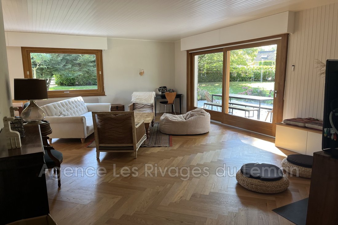 Villa in Sciez, Auvergne-Rhône-Alpes, France 1 - 18023619