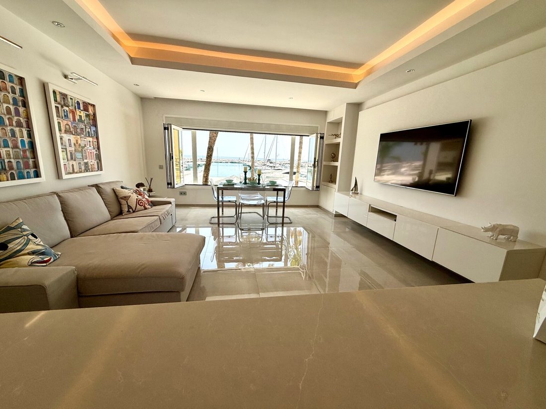 Apartment in Puerto Banus, Marbella, Spain 2 - 15930272