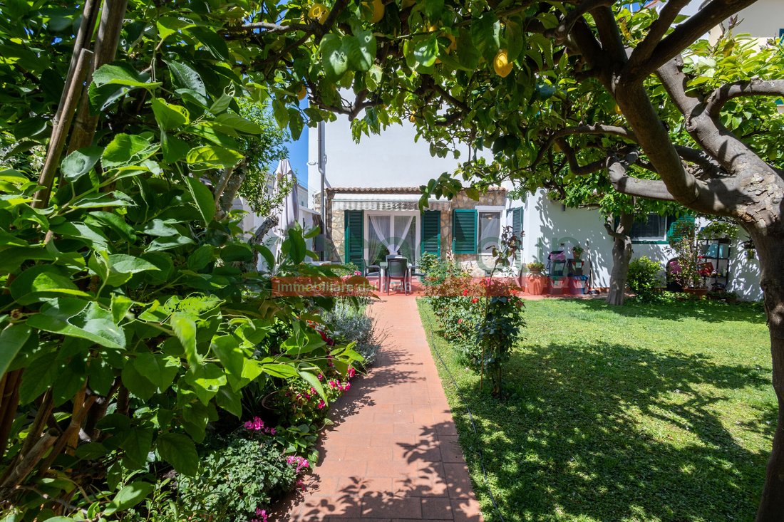 House in Historic Center, Livorno, Tuscany 2 - 18022639