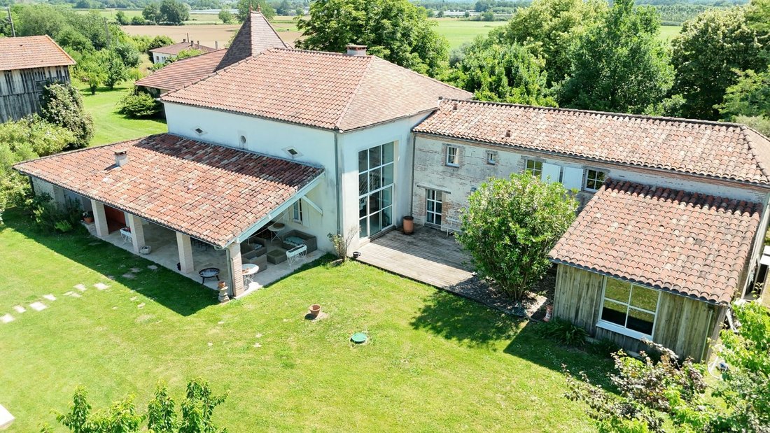 Estate in Fongrave, Nouvelle-Aquitaine, France 5 - 16276773
