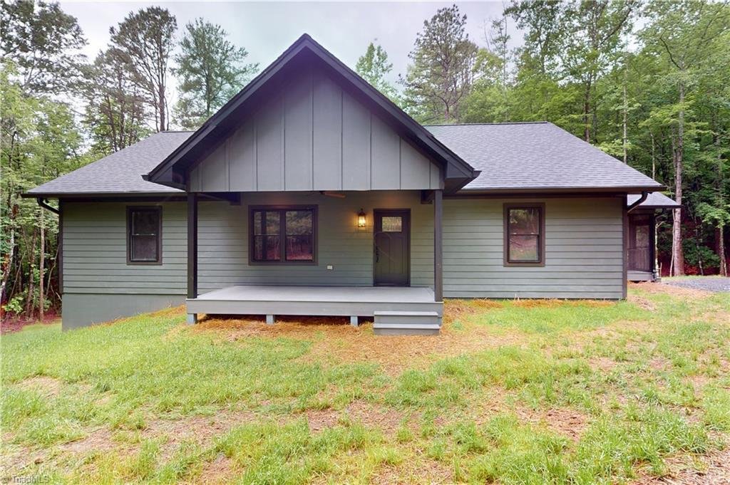 House in Lowgap, North Carolina, United States 1 - 18023088