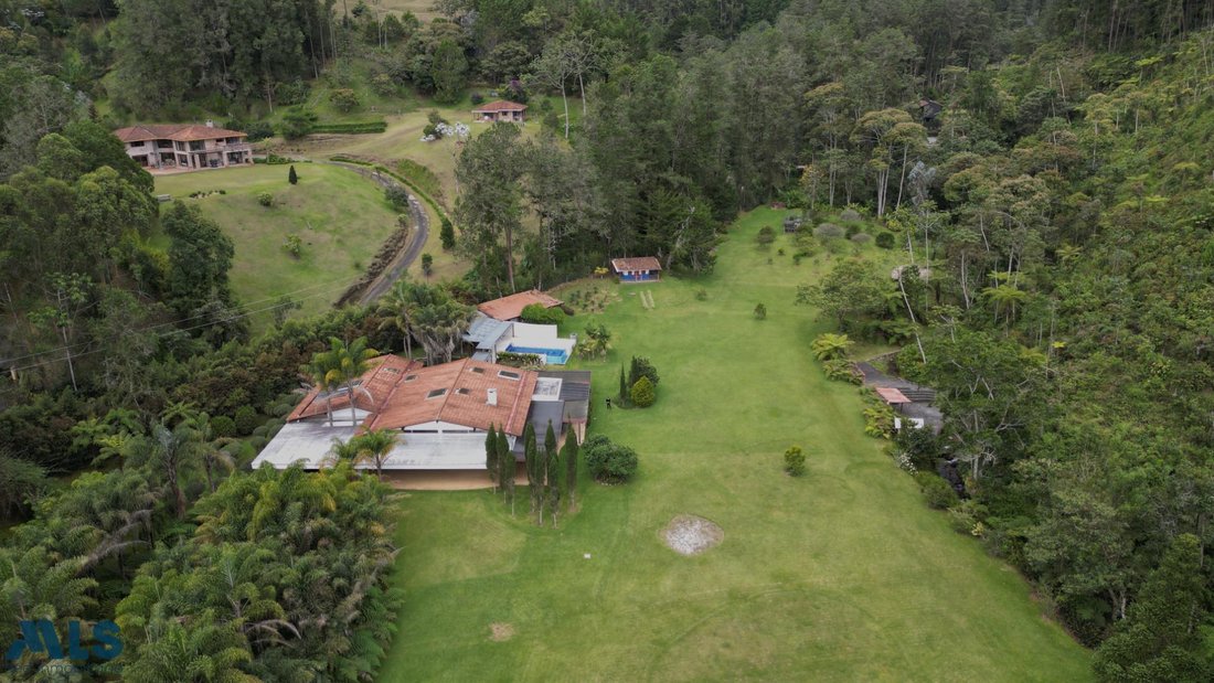 House in El Retiro, Retiro, Colombia 4 - 18023384