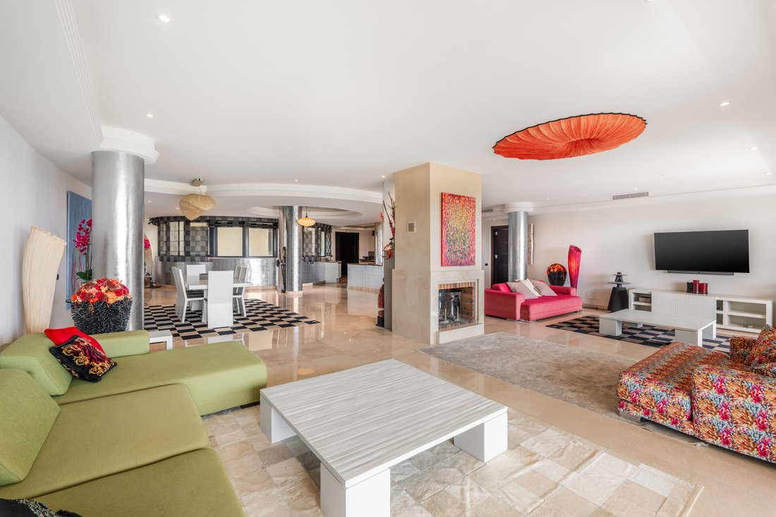 Apartment in Puerto Banus, Marbella, Spain 4 - 16313283