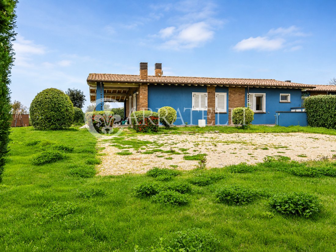 Villa in Montalto di Castro, Lazio, Italy 3 - 17543303