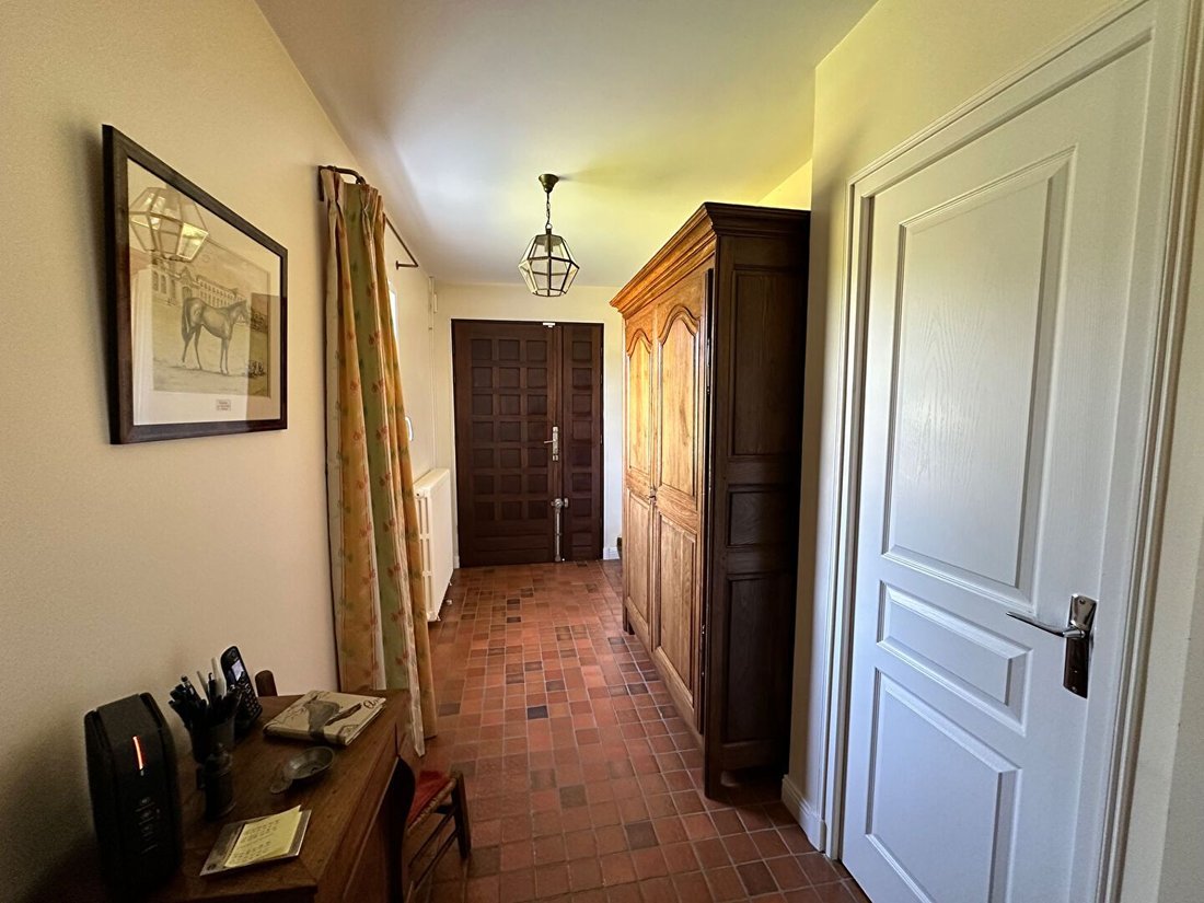 House in Senlis, Hauts-de-France, France 2 - 18022883