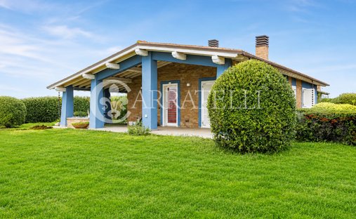 Villa in Montalto di Castro, Latium, Italien 1