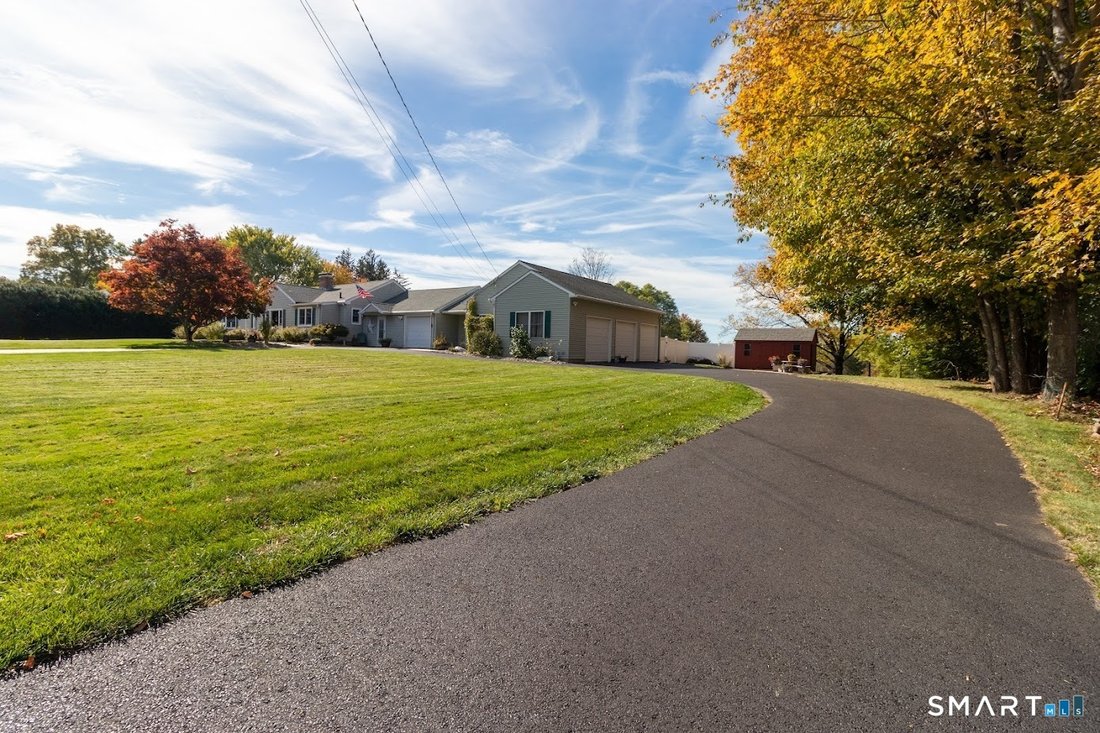 House in Suffield, Connecticut, United States 4 - 18023506