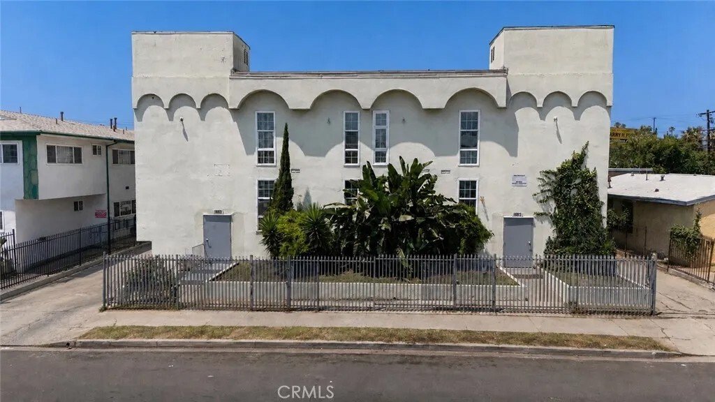 Los Angeles, California, United States 1 - 18022795