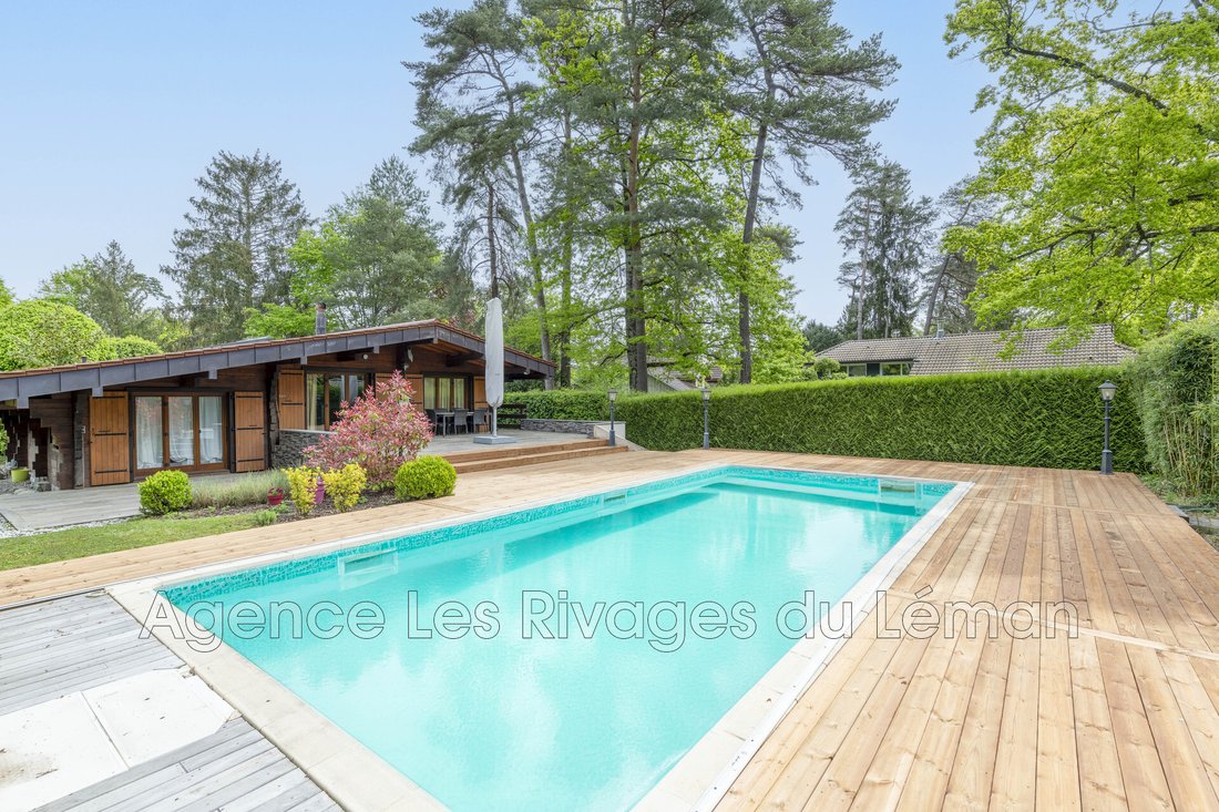 Villa in Sciez, Auvergne-Rhône-Alpes, France 1 - 18023607