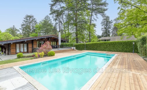 Villa in Sciez, Auvergne-Rhône-Alpes, France 1