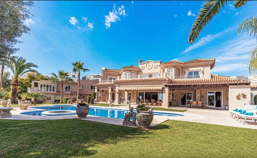Villa in Nueva Andalucía, Marbella, Spanien 1