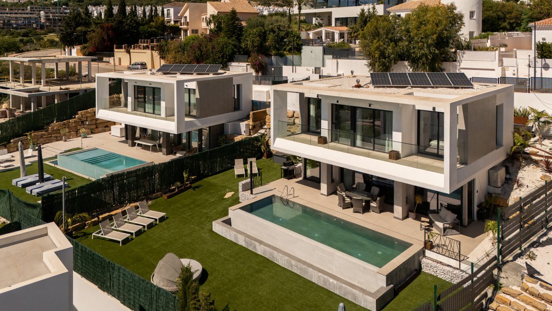 Villa in Estepona, Andalusia, Spain 1 - 17945886
