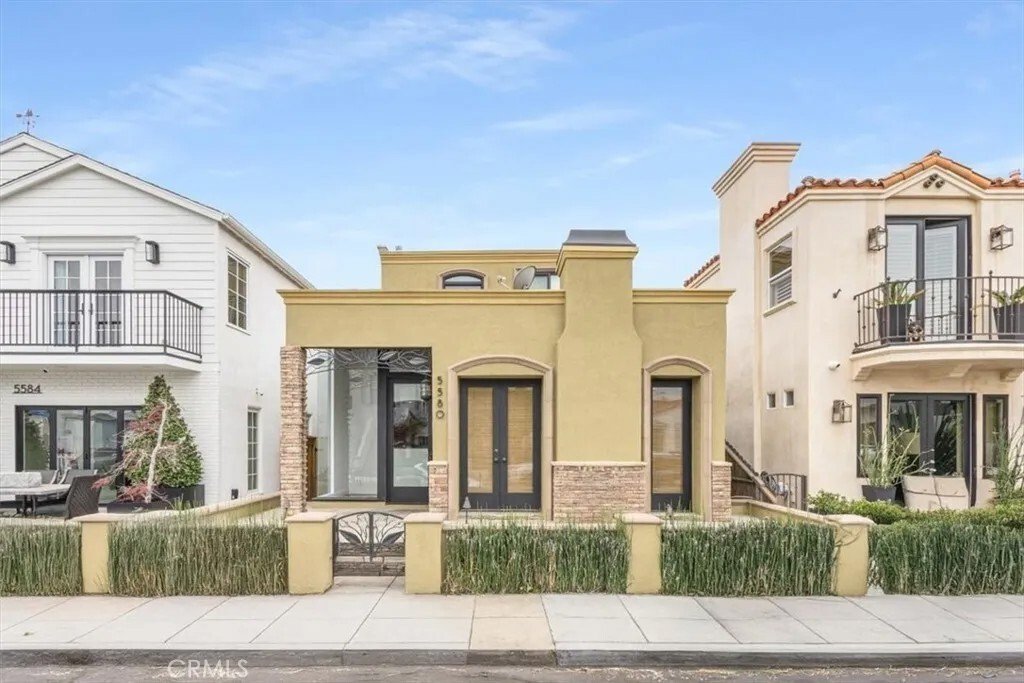 House in Signal Hill, California, United States 1 - 17549223
