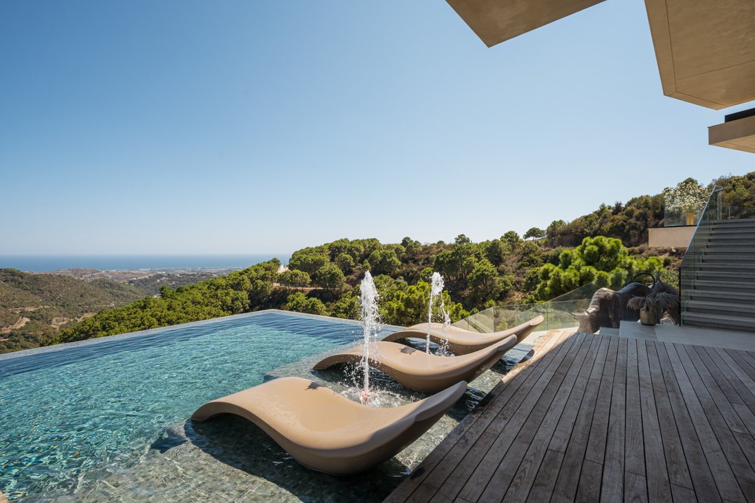 Villa in Benahavis, Andalusia, Spain 2 - 15499717
