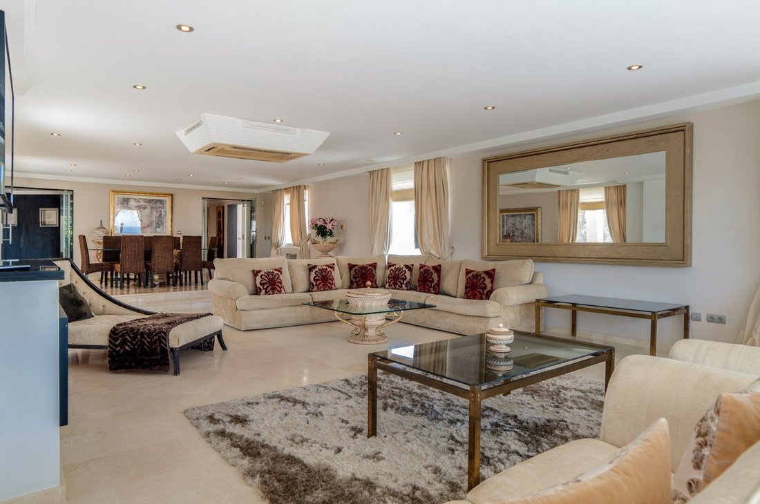 Villa in Elviria-Cabopino, Marbella, Spain 3 - 15762636