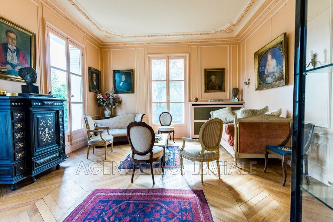 Villa in Chateau, Maisons-Laffitte, France 3 - 18023608