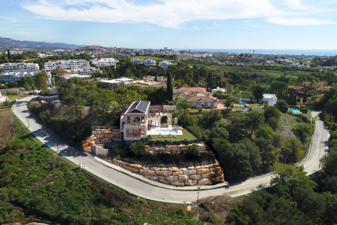 Villa in Benahavis, Andalusia, Spain 2 - 15986404