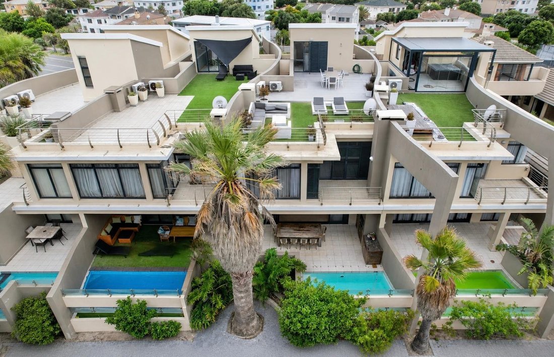House in Sunset Beach, Cape Town, Western Cape 2 - 18023671