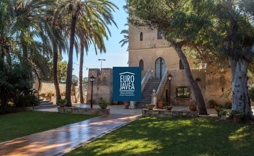 Villa in Dénia, Land Valencia, Spanien 1