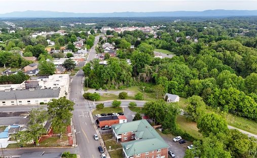 Apartment in Mount Airy, North Carolina, United States 1