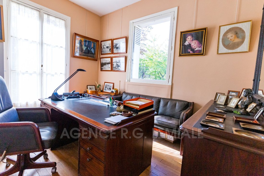Villa in Chateau, Maisons-Laffitte, France 4 - 18023608