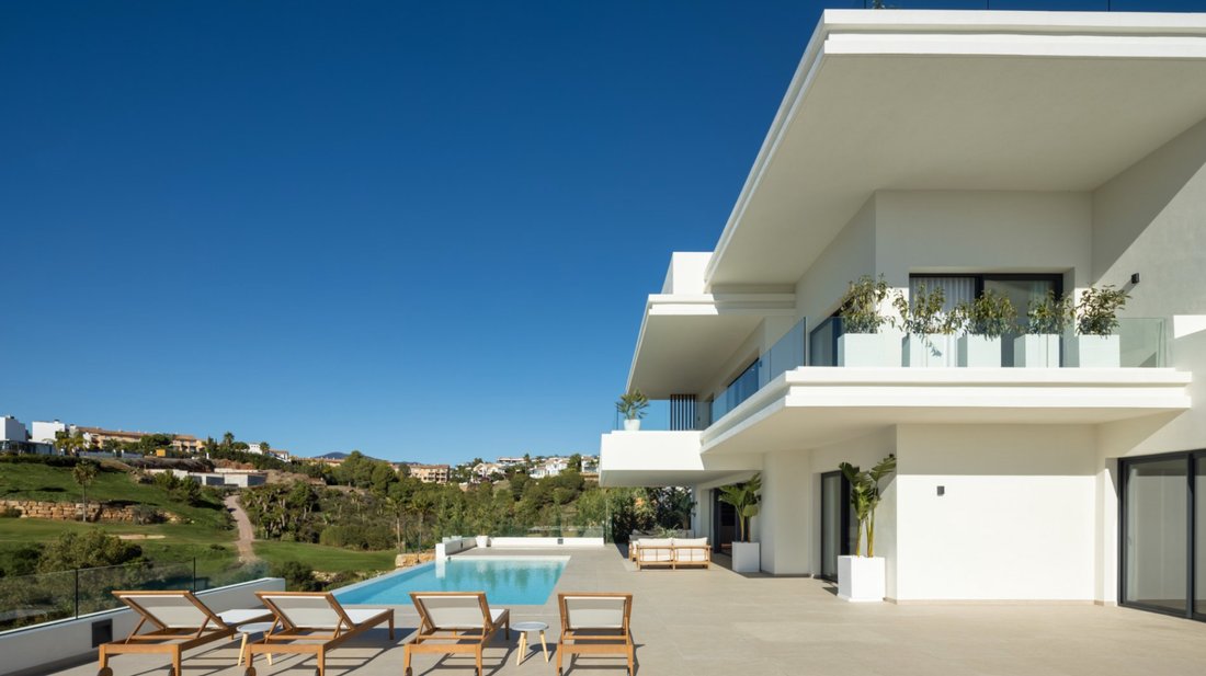 Villa in Estepona, Andalusia, Spain 2 - 14073004