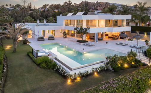Villa in Nueva Andalucía, Marbella, Spanien 1