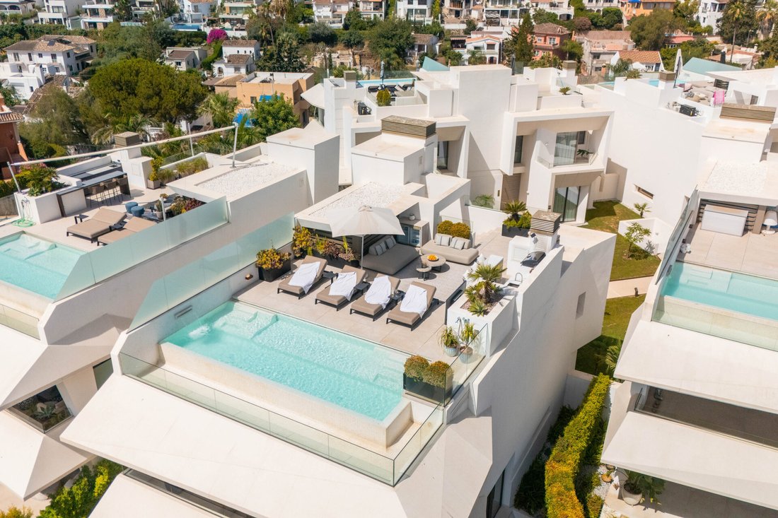 Villa in Nueva Andalucia, Marbella, Spain 1 - 16286099