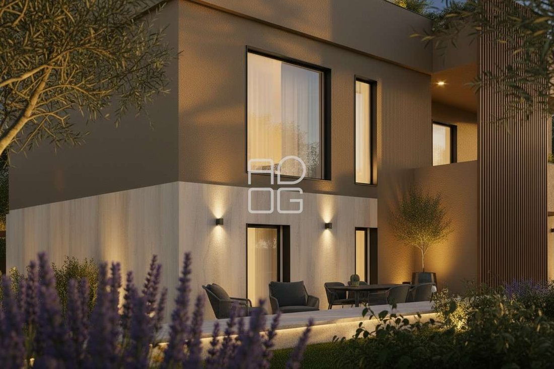 Villa in Historic Center, Desenzano del Garda, Lombardy 5 - 18022780