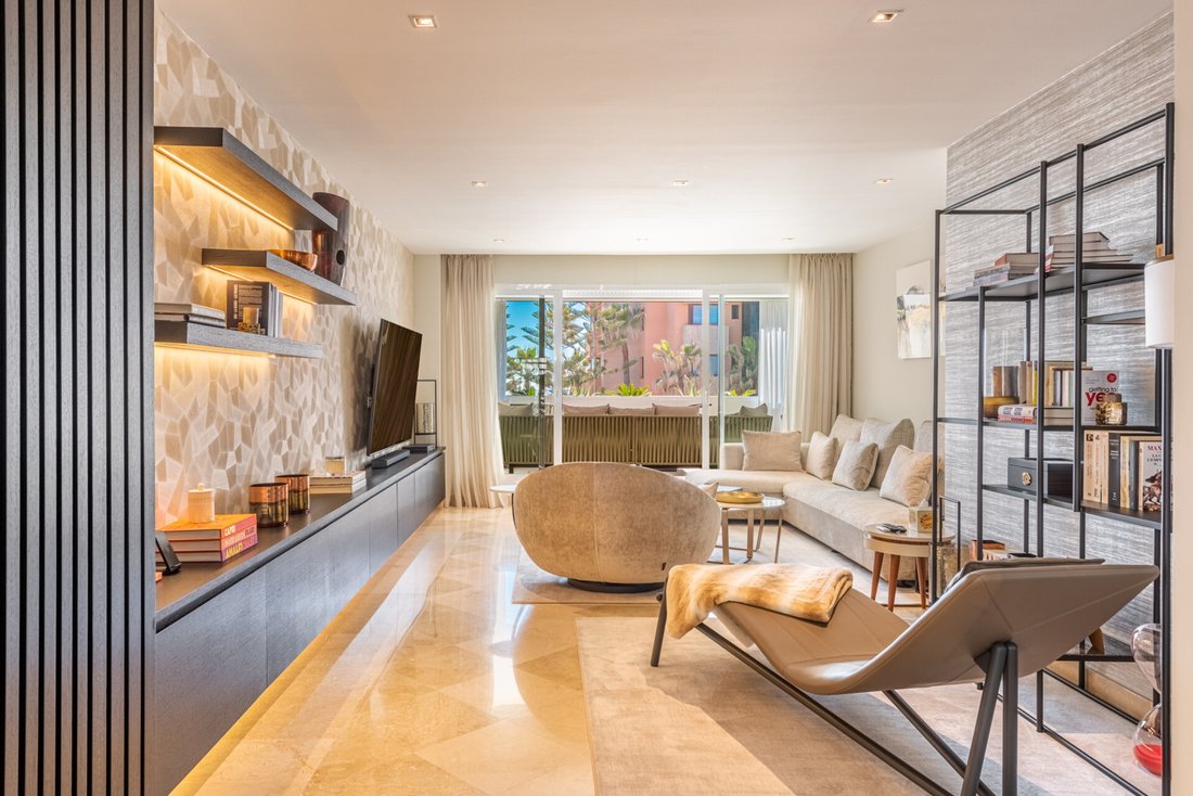 Apartment in Puerto Banus, Marbella, Spain 1 - 12194125