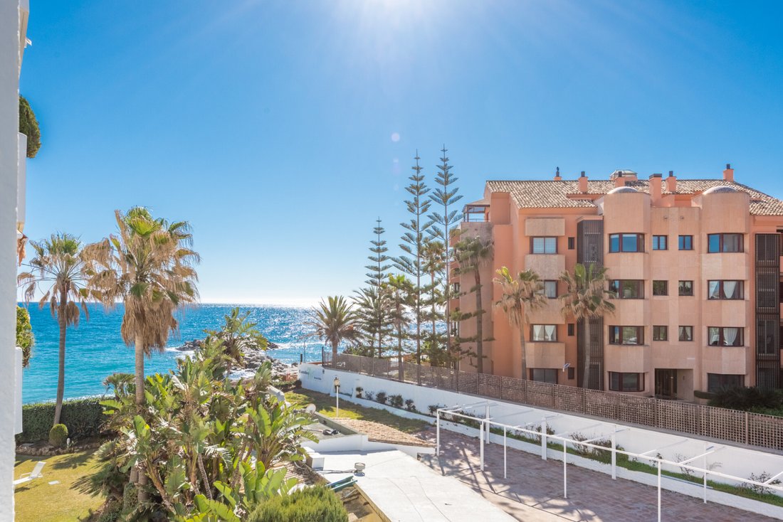 Apartment in Puerto Banus, Marbella, Spain 3 - 12194125