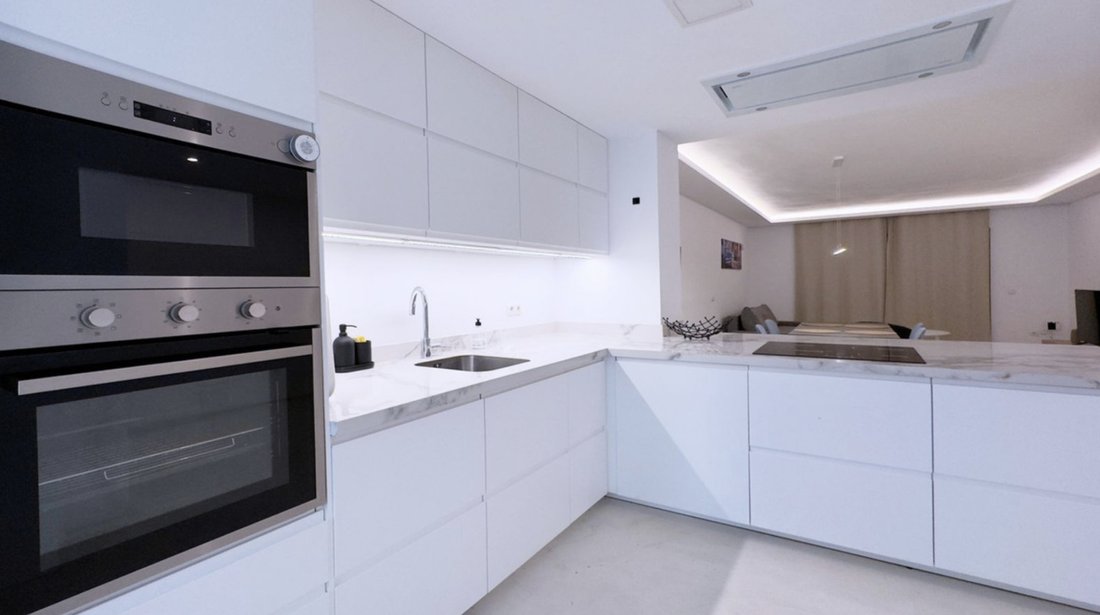 Apartamento en Nueva Andalucía, Marbella, España 1 - 16419221